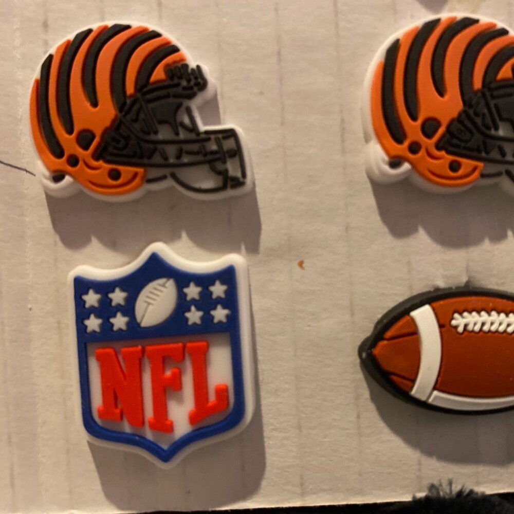 CINCINNATTI BENGALS HELMETS NFL SET OF 4 SHOE CHARMS FOR CROCS